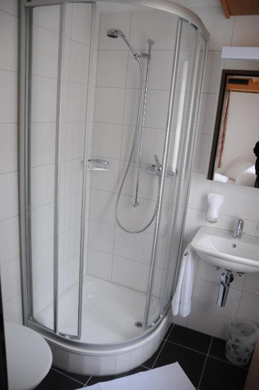 Hotel Adler Garni Bauma Oda fotoğraf